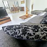 Modern 3 Bedroom Villa, Pool And Close To Golf Course ヴィラ