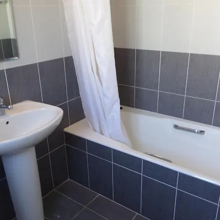 Villa Modern 3 Bedroom Villa, Pool And Close To Golf Course Paphos