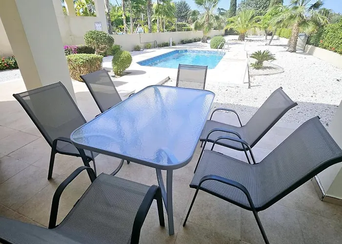 Modern 3 Bedroom Villa, Pool And Close To Golf Course Villa *