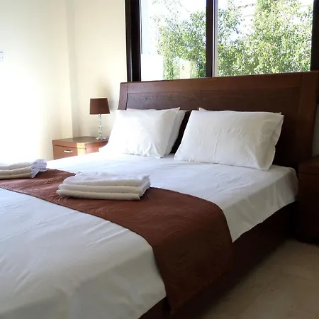 Villa Modern 3 Bedroom Villa, Pool And Close To Golf Course