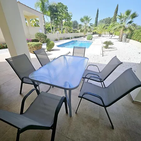 Modern 3 Bedroom Villa, Pool And Close To Golf Course Villa *