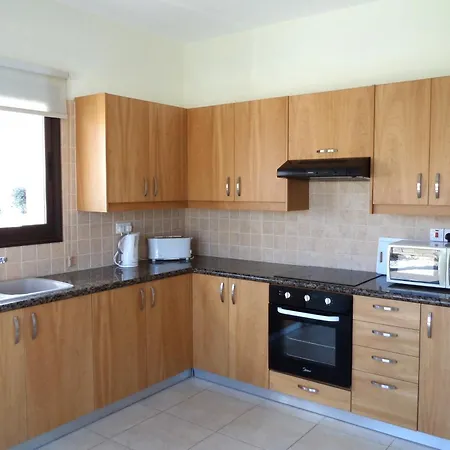 Villa Modern 3 Bedroom Villa, Pool And Close To Golf Course