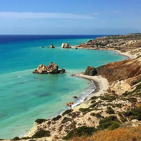 Modern 3 Bedroom Villa, Pool And Close To Golf Course