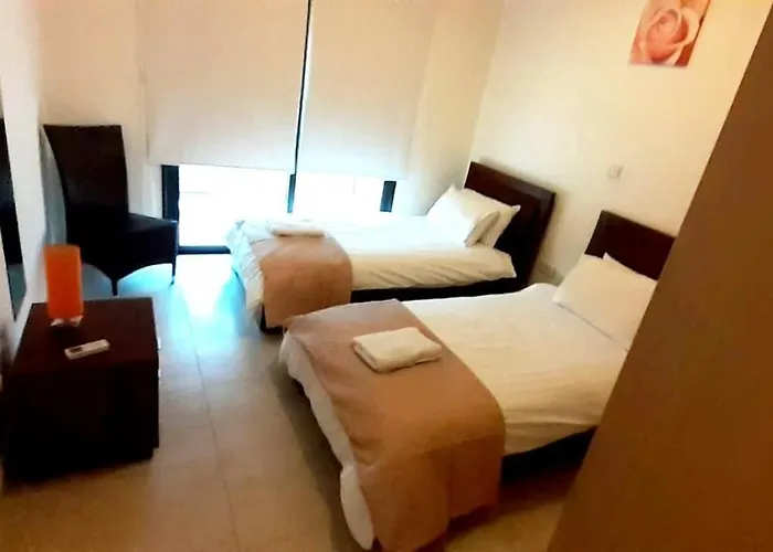 Modern 3 Bedroom Villa, Pool And Close To Golf Course Вилла Пафос