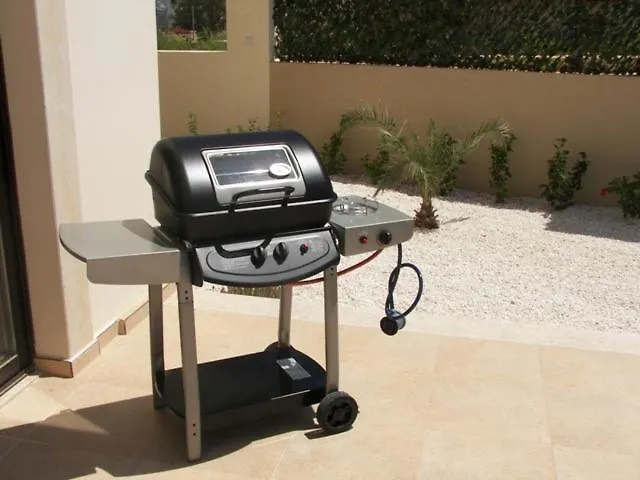 Modern 3 Bedroom Villa, Pool And Close To Golf Course Paphos