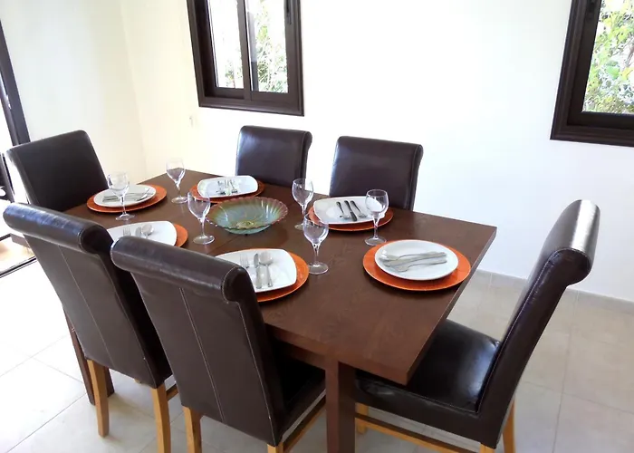 Modern 3 Bedroom Villa, Pool And Close To Golf Course